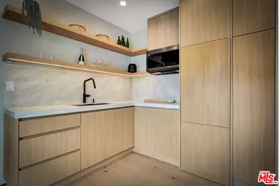 12307 Collins St, Valley Village, CA 91607 - Photo 63