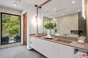 1200 Angelo Dr, Beverly Hills, CA 90210 - Photo 31