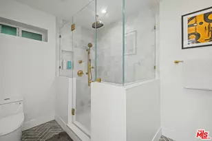2112 Linnington Ave, Los Angeles, CA 90025 - Photo 23
