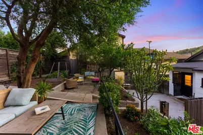 534 Casanova St, Los Angeles, CA 90012 - Photo 3