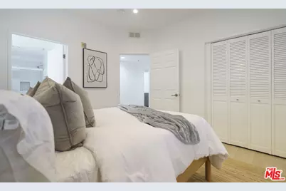 861 S Windsor Blvd #103, Los Angeles, CA 90005 - Photo 13