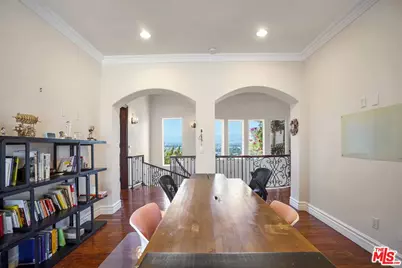 10940 Terryview Dr, Studio City, CA 91604 - Photo 41