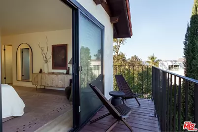 4249 Torreon Dr, Woodland Hills, CA 91364 - Photo 31