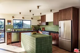 4249 Torreon Dr, Woodland Hills, CA 91364 - Photo 13