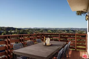 4249 Torreon Dr, Woodland Hills, CA 91364 - Photo 17