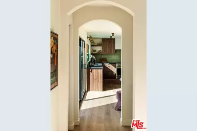 4249 Torreon Dr, Woodland Hills, CA 91364 - Photo 11