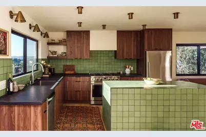 4249 Torreon Dr, Woodland Hills, CA 91364 - Photo 13