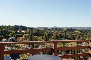 4249 Torreon Dr, Woodland Hills, CA 91364 - Photo 51