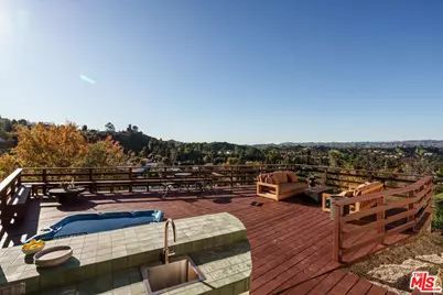 4249 Torreon Dr, Woodland Hills, CA 91364 - Photo 49