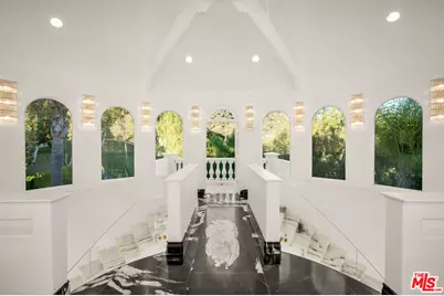 25665 Mulholland Hwy, Calabasas, CA 91302 - Photo 21