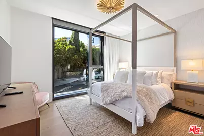 8420 W Sunset Blvd #405, West Hollywood, CA 90069 - Photo 7