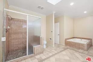 1808 Franklin Canyon Dr, Beverly Hills, CA 90210 - Photo 39