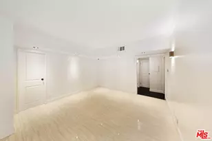 1131 Alta Loma Rd, West Hollywood, CA 90069 - Photo 11