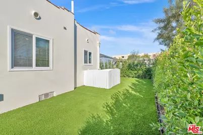 12941 Ferndale Ave, Los Angeles, CA 90066 - Photo 9