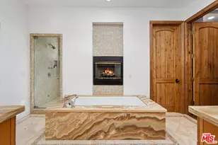 4099 Mandeville Canyon Rd, Los Angeles, CA 90049 - Photo 39