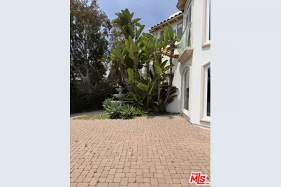 29752 Baden Pl, Malibu, CA 90265 - Photo 23