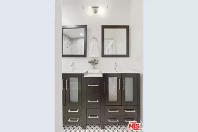 2908 Somerset Dr, Los Angeles, CA 90016 - Photo 15
