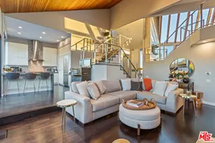 5682 Spreading Oak Dr, Los Angeles, CA 90068 - Photo 29