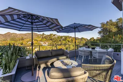5682 Spreading Oak Dr, Los Angeles, CA 90068 - Photo 41