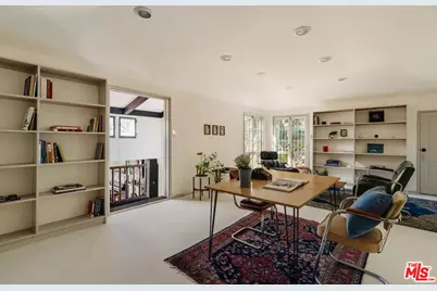 6740 Milner Rd, Los Angeles, CA 90068 - Photo 23