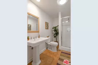 2640 N Commonwealth Ave, Los Angeles, CA 90027 - Photo 33