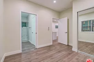 2325 Portland St, Los Angeles, CA 90007 - Photo 13