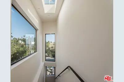 4691 Glenalbyn Dr, Los Angeles, CA 90065 - Photo 27