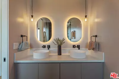 4691 Glenalbyn Dr, Los Angeles, CA 90065 - Photo 17