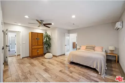 24537 Dry Canyon Cold Creek Rd, Calabasas, CA 91302 - Photo 17