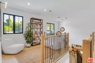 18321 Lake Encino Dr, Encino, CA 91316 - Photo 33