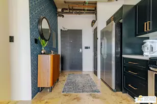 825 E 4th St, Los Angeles, CA 90013 - Photo 17