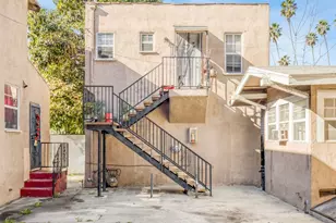 838 E 43rd St, Los Angeles, CA 90011 - Photo 7