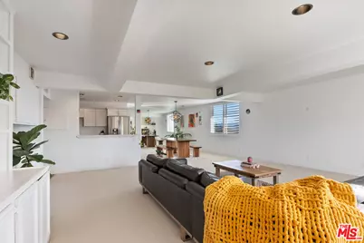 2385 Roscomare Rd #E17, Los Angeles, CA 90077 - Photo 7