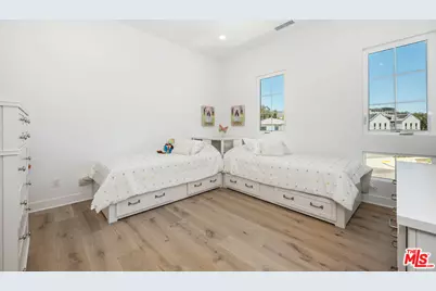 11091 Woodcrest Ct, Chatsworth, CA 91311 - Photo 43