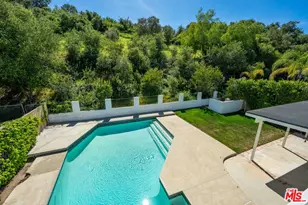 29392 Hillrise Dr, Agoura Hills, CA 91301 - Photo 31