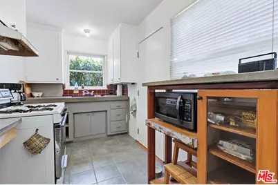 1817 W Burbank Blvd, Burbank, CA 91506 - Photo 47