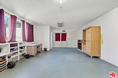 1817 W Burbank Blvd, Burbank, CA 91506 - Photo 17