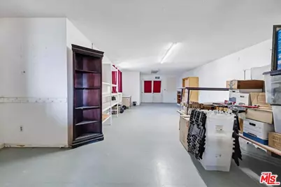 1817 W Burbank Blvd, Burbank, CA 91506 - Photo 13