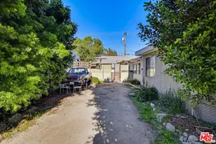 1817 W Burbank Blvd, Burbank, CA 91506 - Photo 59