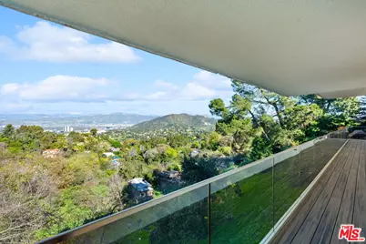 7377 Pyramid Pl, Los Angeles, CA 90046 - Photo 33