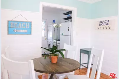 12842 Walsh Ave, Los Angeles, CA 90066 - Photo 1