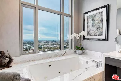 10776 Wilshire Blvd #1802, Los Angeles, CA 90024 - Photo 25
