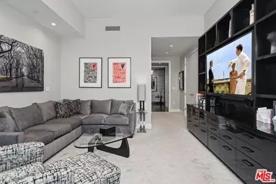 10776 Wilshire Blvd #1802, Los Angeles, CA 90024 - Photo 31