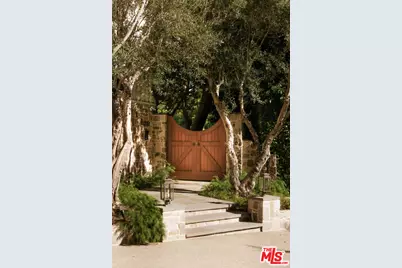 13167 Boca De Canon Ln, Los Angeles, CA 90049 - Photo 35