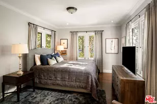 945 S Muirfield Rd, Los Angeles, CA 90019 - Photo 17