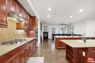 23871 Rio Ranch Way, Valencia, CA 91354 - Photo 9