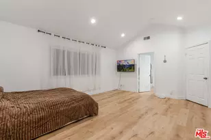 20318 Blythe St, Winnetka, CA 91306 - Photo 15