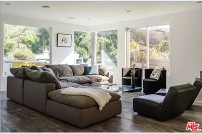1257 Bienveneda Ave, Pacific Palisades, CA 90272 - Photo 5