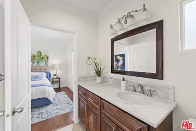 1114 S La Peer Dr, Los Angeles, CA 90035 - Photo 13