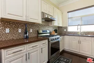 7617 Lilly Way, North Hollywood, CA 91605 - Photo 7